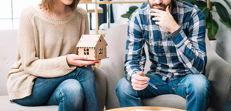 Why Sell Your House During Divorce in Lake Mohegan, NY?