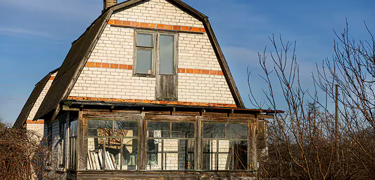 Types of Houses We Buy Without Repairs in University at Buffalo, NY